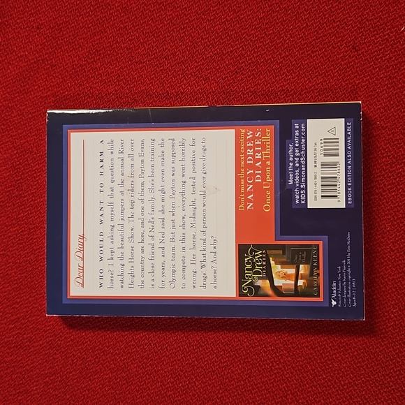 Set of 4 Nancy Drew Diaries paperbacks 2013 New - Picture 9 of 11